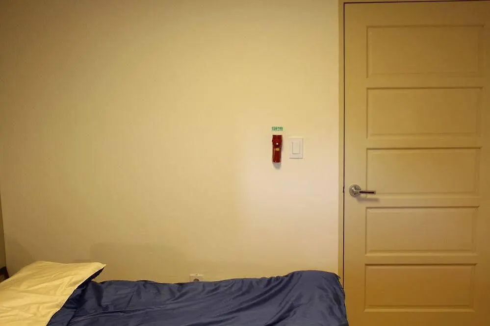 Apartment 일요스테이 Ilyo Stay Seoul South Korea